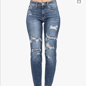 Judy Blue size 13 boyfriend fit.